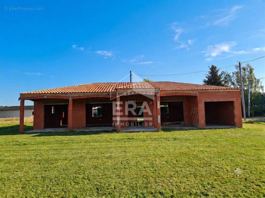 Maison à MONTPON-MENESTEROL