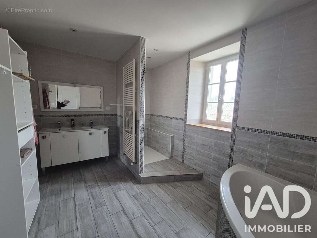 Maison 215 m² à Les Nouillers  - photo 6