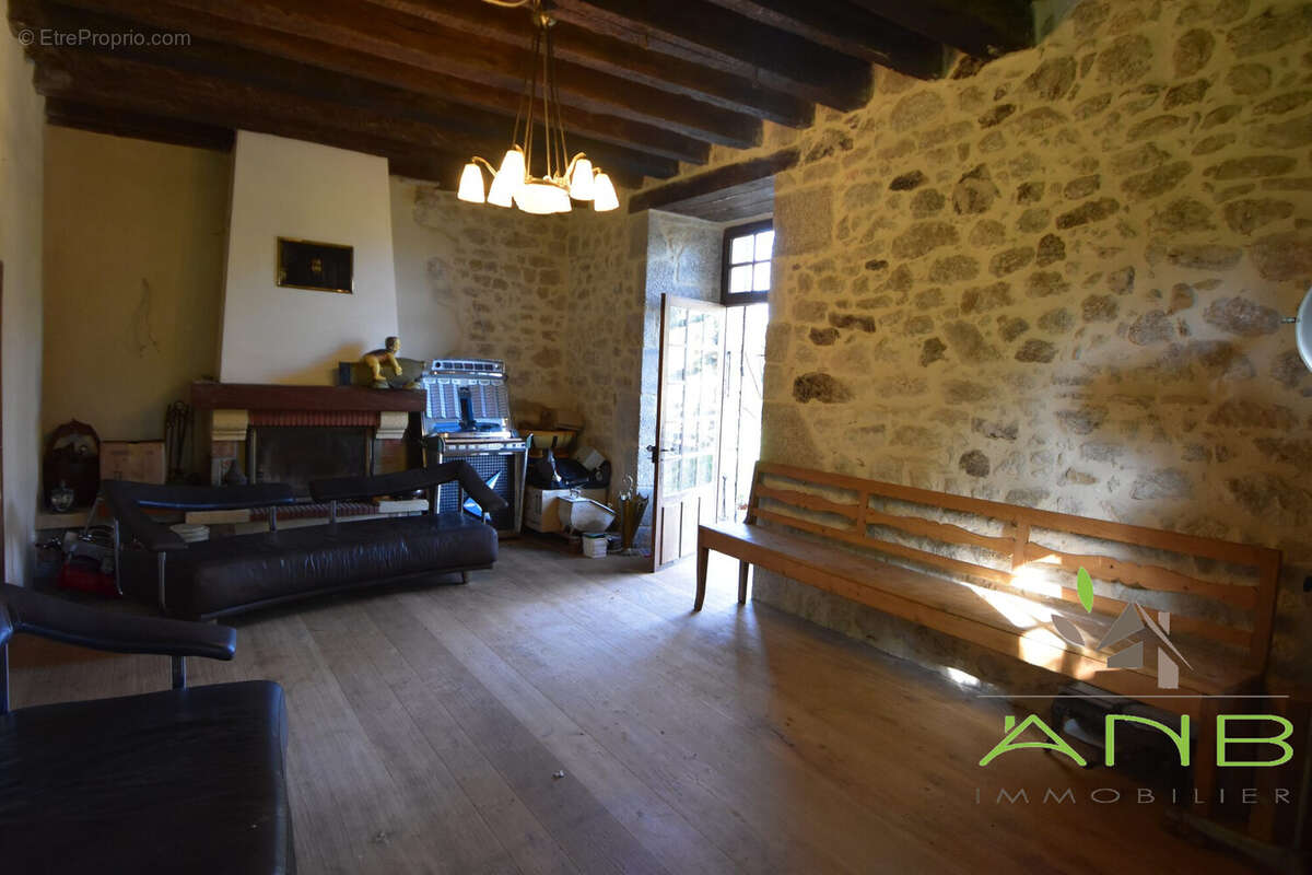 Autre à BUSSEROLLES