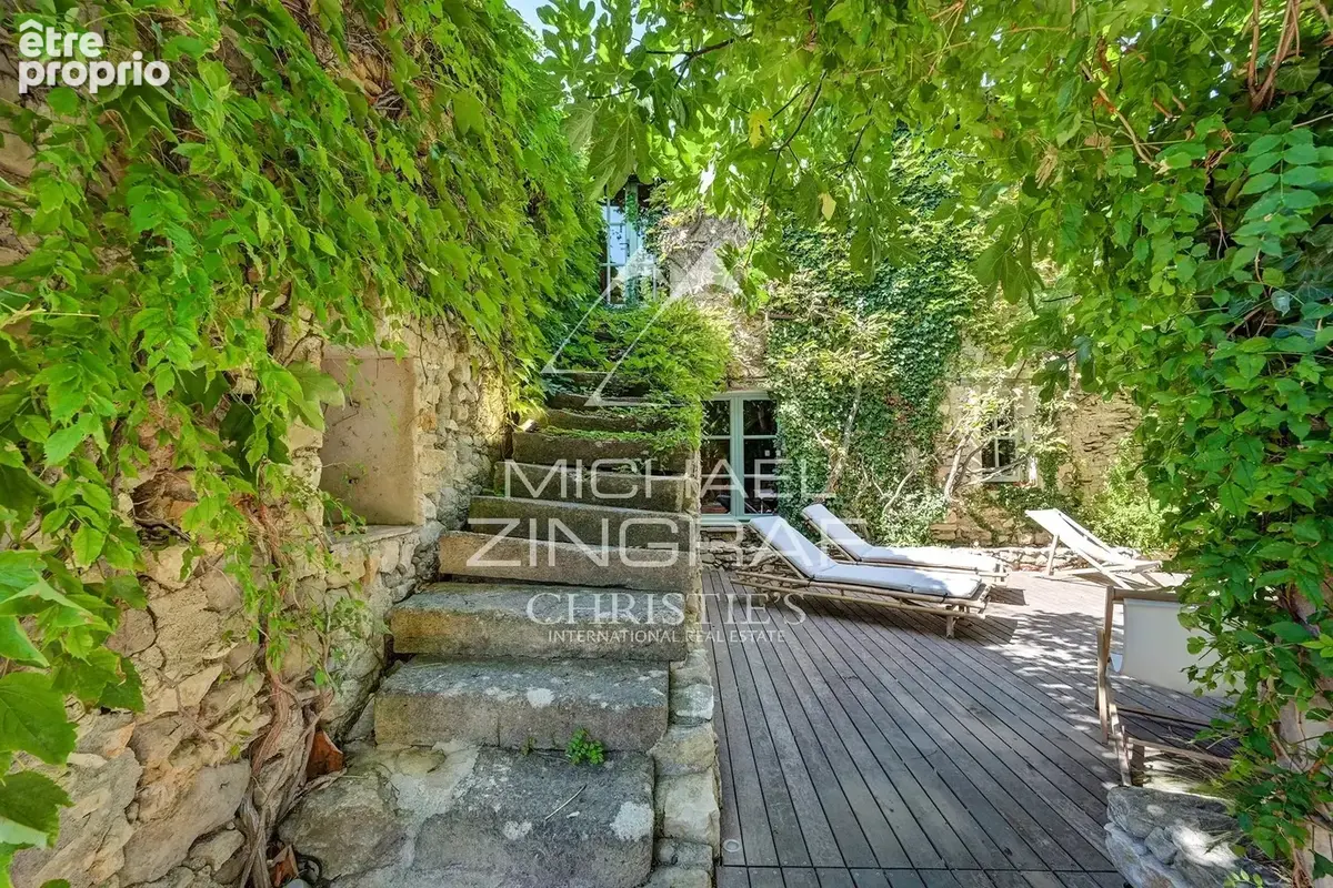 Propriété d'Exception Aux Portes d'Aix-en-Provence : Magnanerie du XVIIIe Rénovée - photo 10