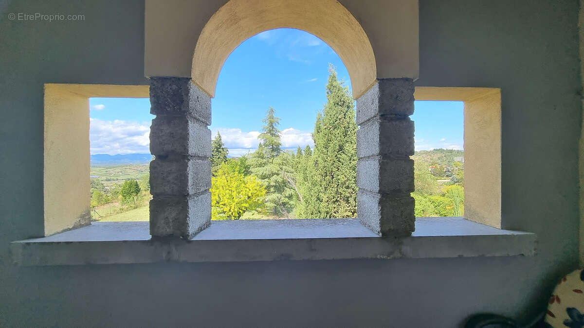 Maison à VILLENEUVE-DE-BERG