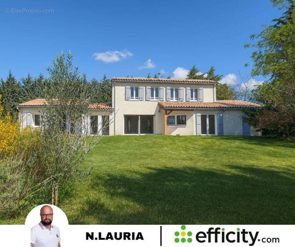 Maison 170 m² à Lourmarin  - photo 3