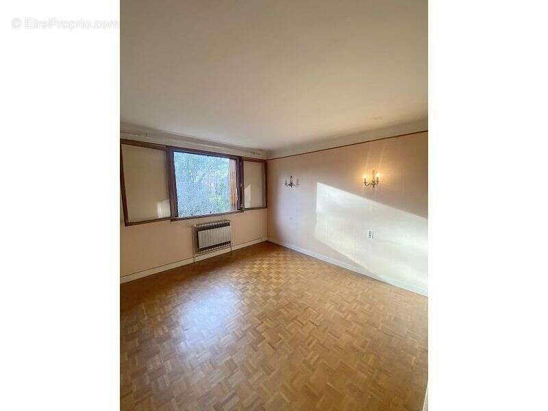 Maison à BRUGUIERES