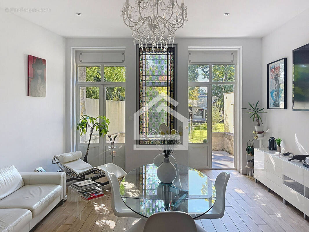 Appartement à BORDEAUX