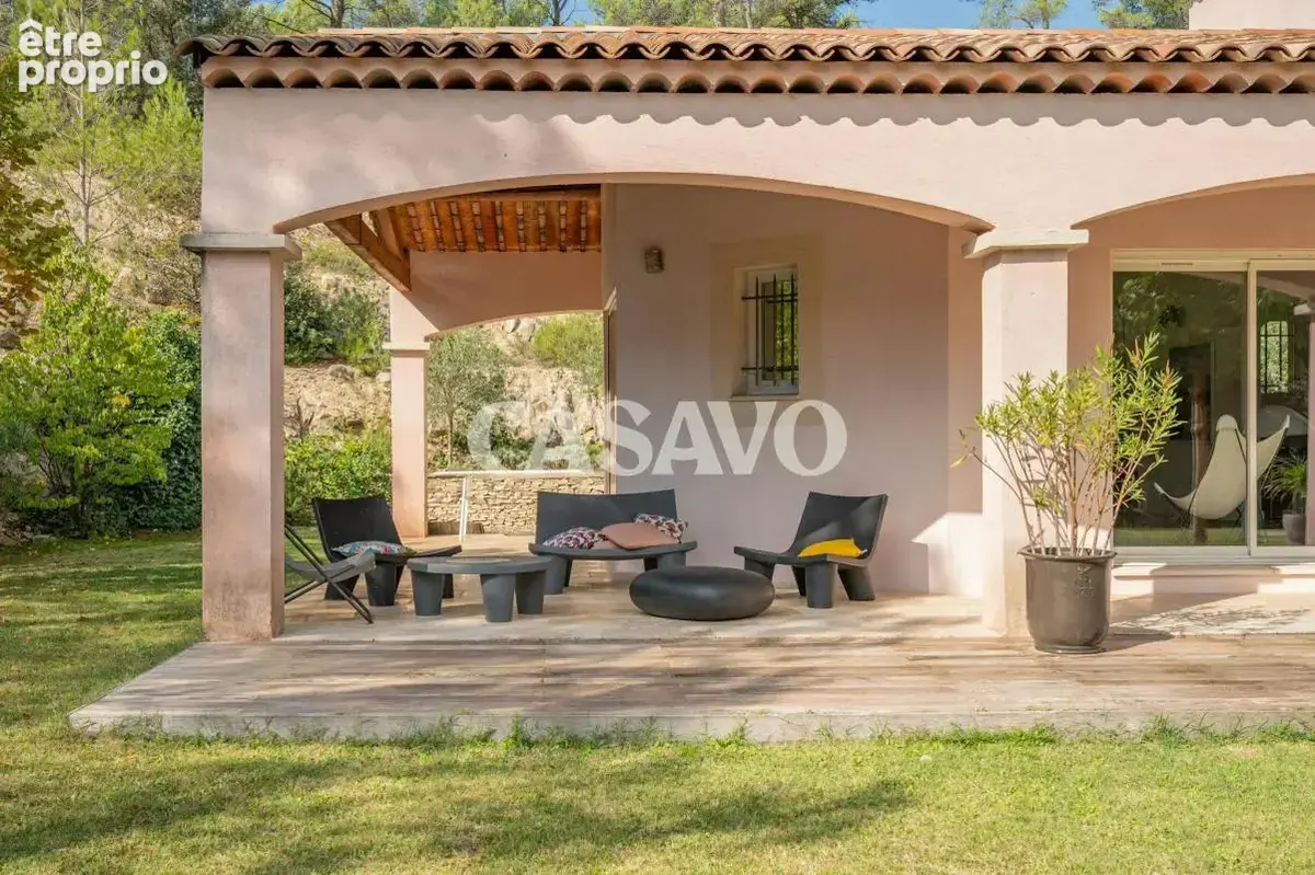 Vente Maison 7 pièces de 201m² - 13860 Peyrolles-en-Provence - photo 1