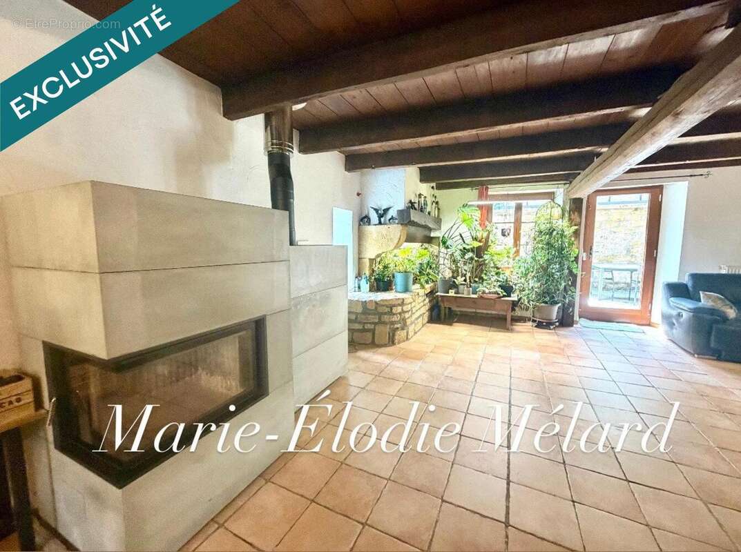 Maison 236 m² à Allondrelle-La-Malmaison  - photo 6
