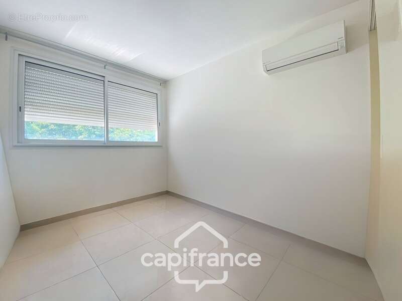 Commerce à LE SOLER