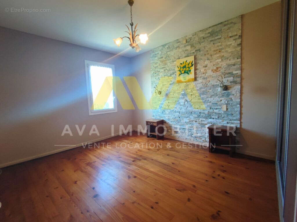 Maison à LAHOURCADE