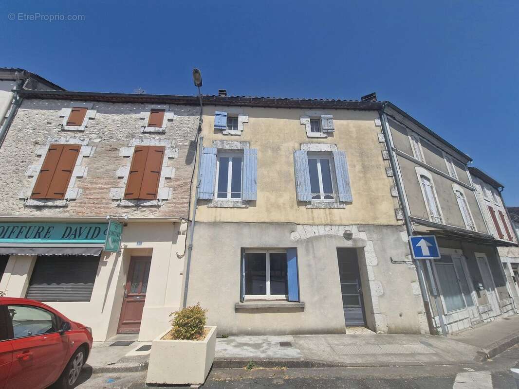 Charmante maison de village avec jardin au cœur d’une bastide dynamique - photo 5