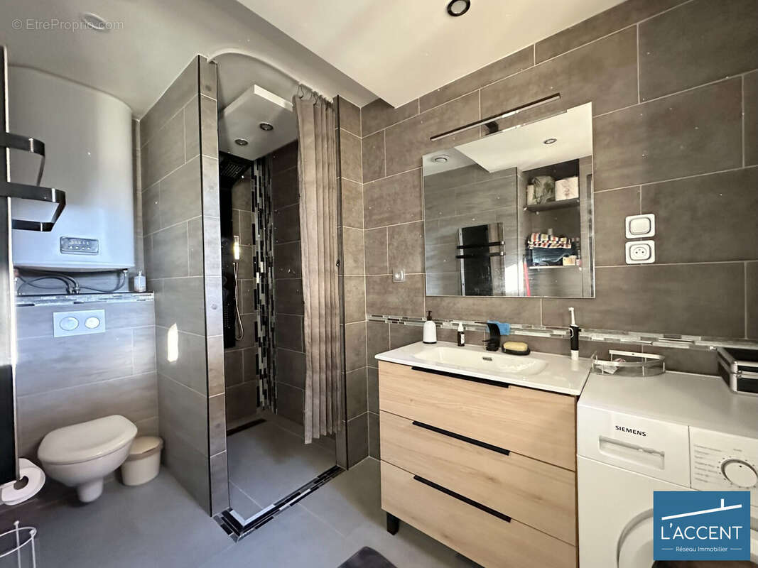 Maison à GALLARGUES-LE-MONTUEUX