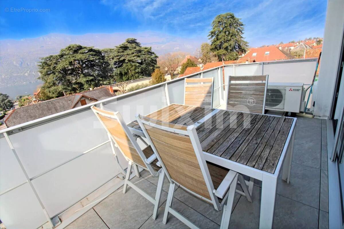 Appartement à AIX-LES-BAINS