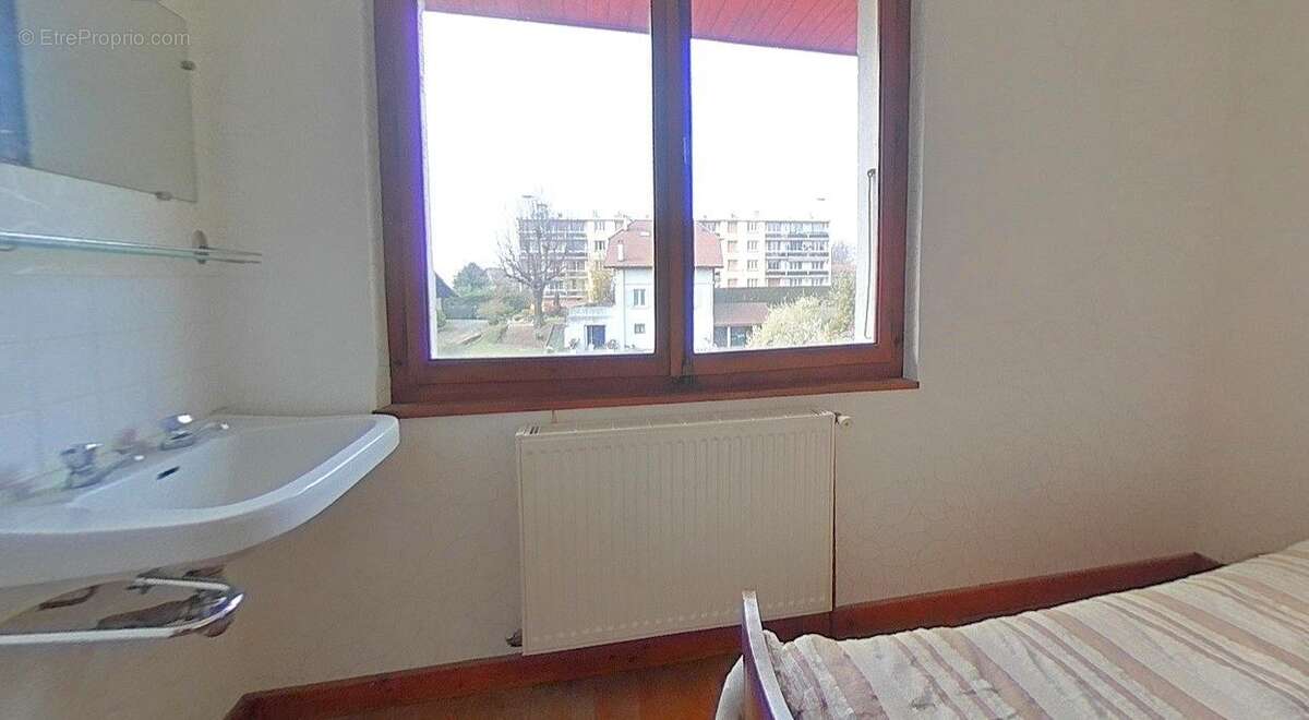 Maison à VETRAZ-MONTHOUX