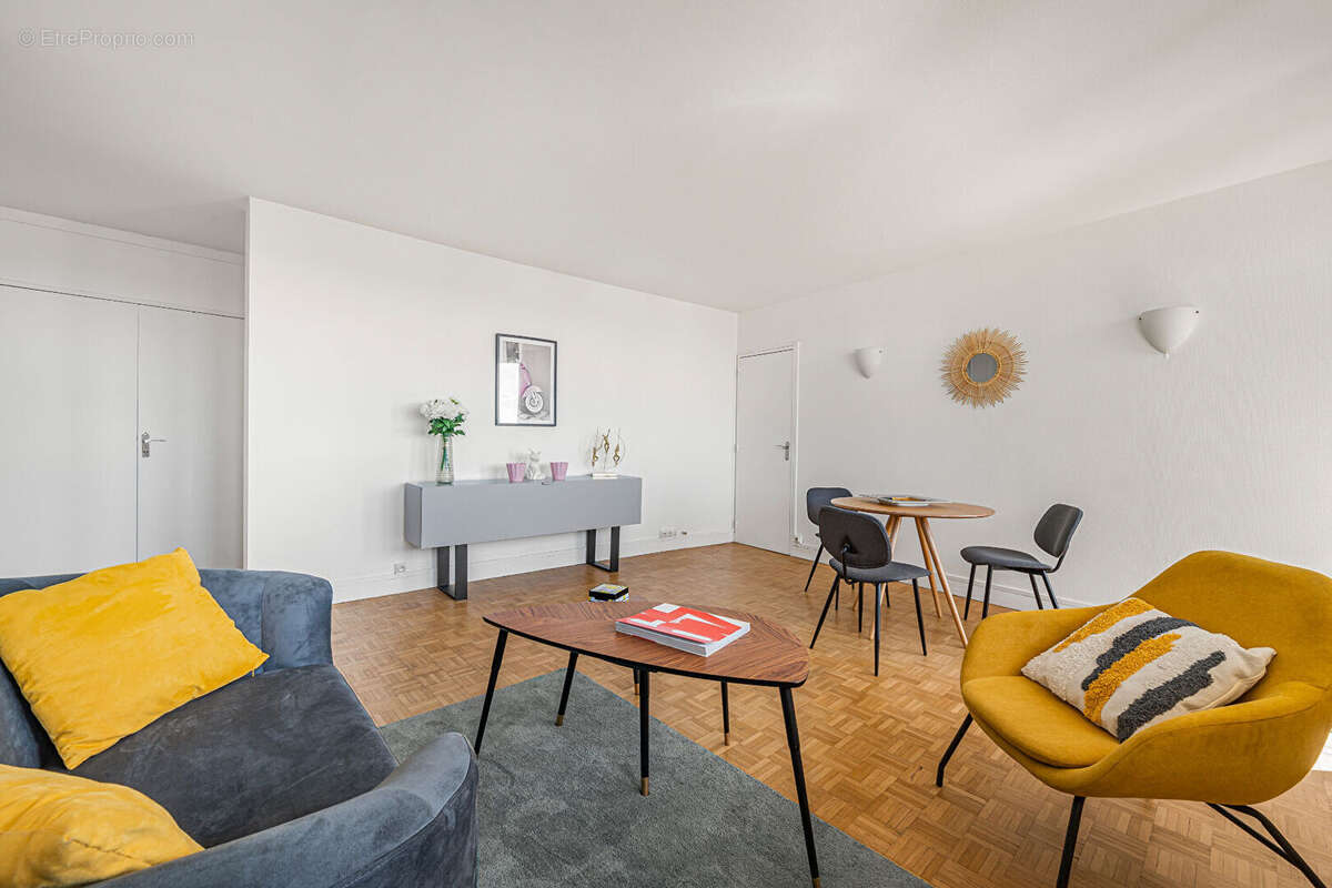 Appartement à PARIS-12E