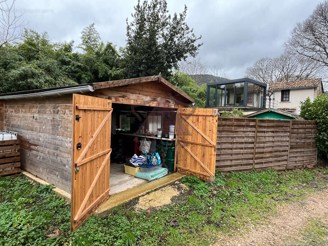 Maison à ROBIAC-ROCHESSADOULE