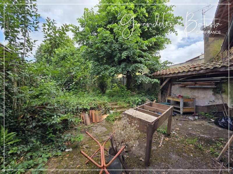 Maison de ville de caractère - 6 chambres - 223 m² - Jardin - BERGERAC (24) - photo 14