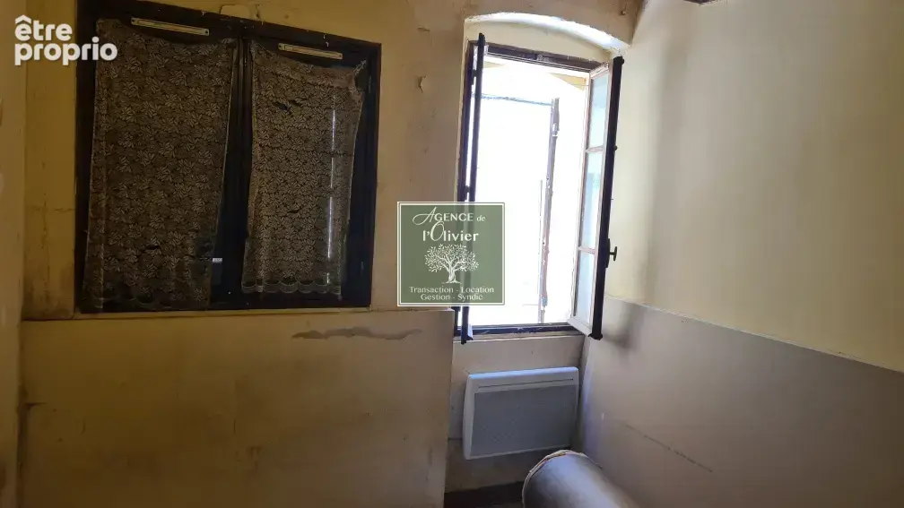Vente d'un studio à rénover à la Roquette - Arles - photo 2