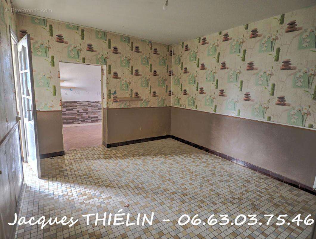 Appartement à LONGUE-JUMELLES