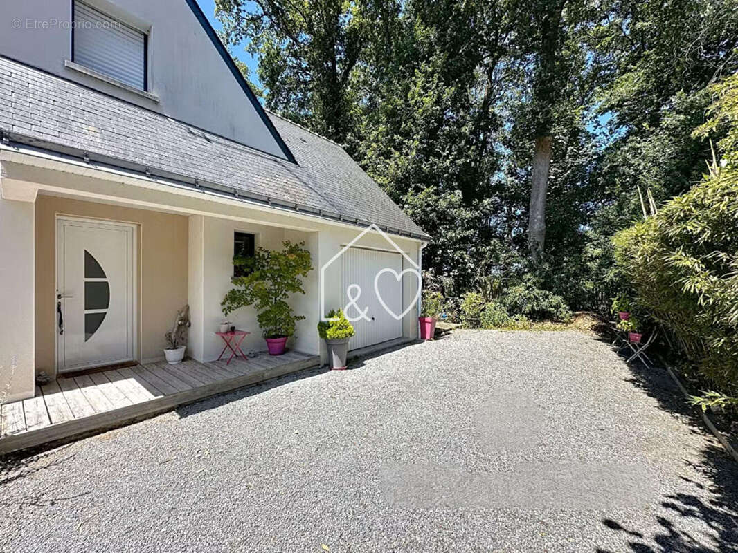 Maison à SAINT-LYPHARD