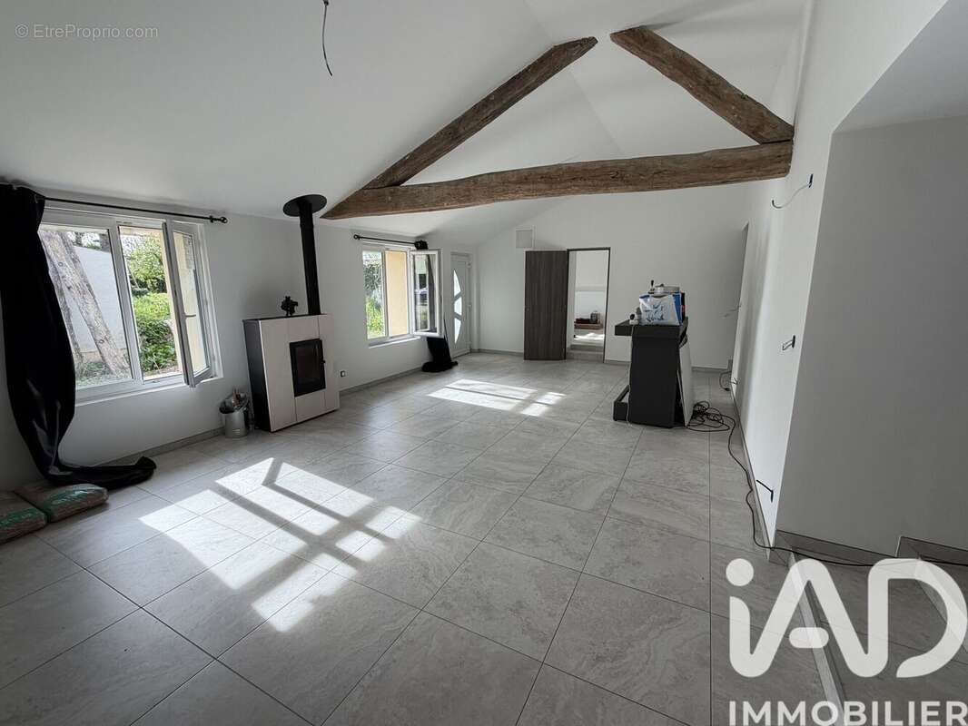 Photo 2 - Maison à MAISON-ROUGE