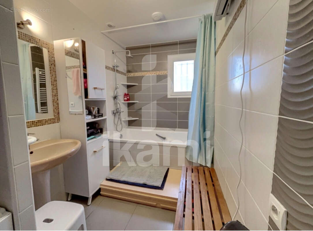 Maison à RESTINCLIERES