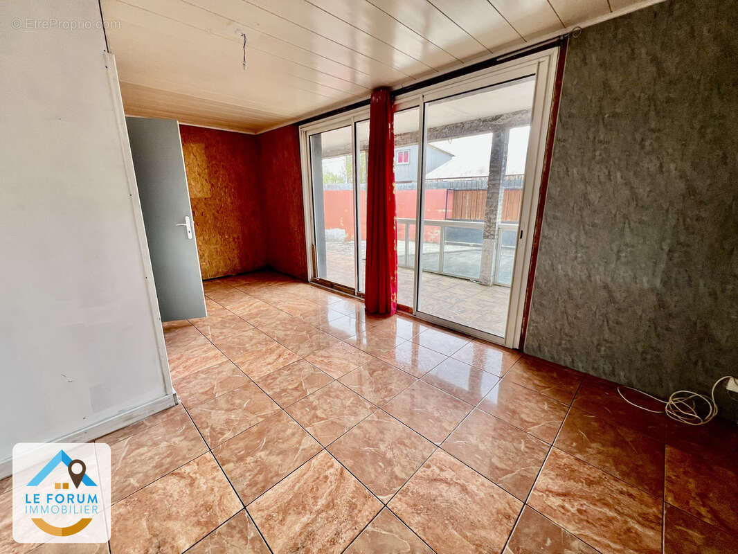 Tampon 97430 - maison avec 4 chambres + 1 bureau - vaste terrasse - quartier calme - photo 6