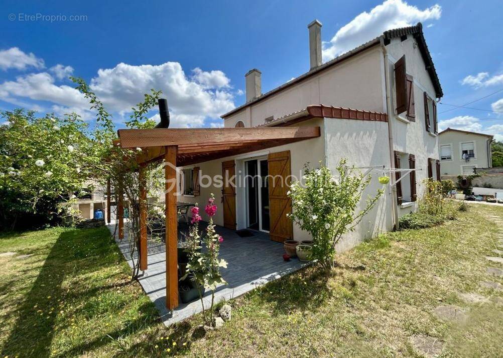 Maison à LIMEIL-BREVANNES