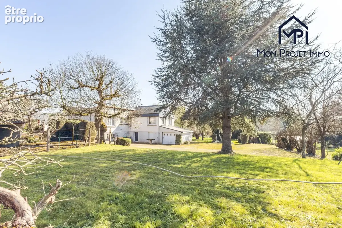 Maison 7 pièces 178 m² à vendre à Cosse-Le-Vivien (53230) - photo 3