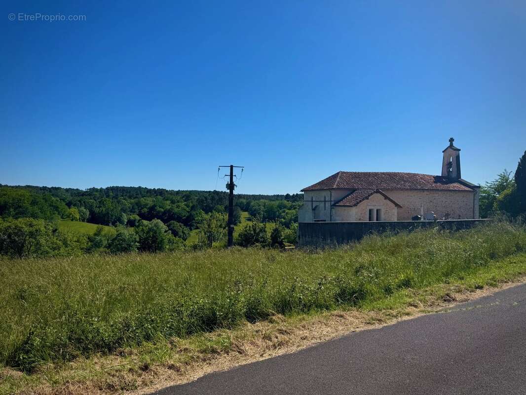 Maison à NEUVIC