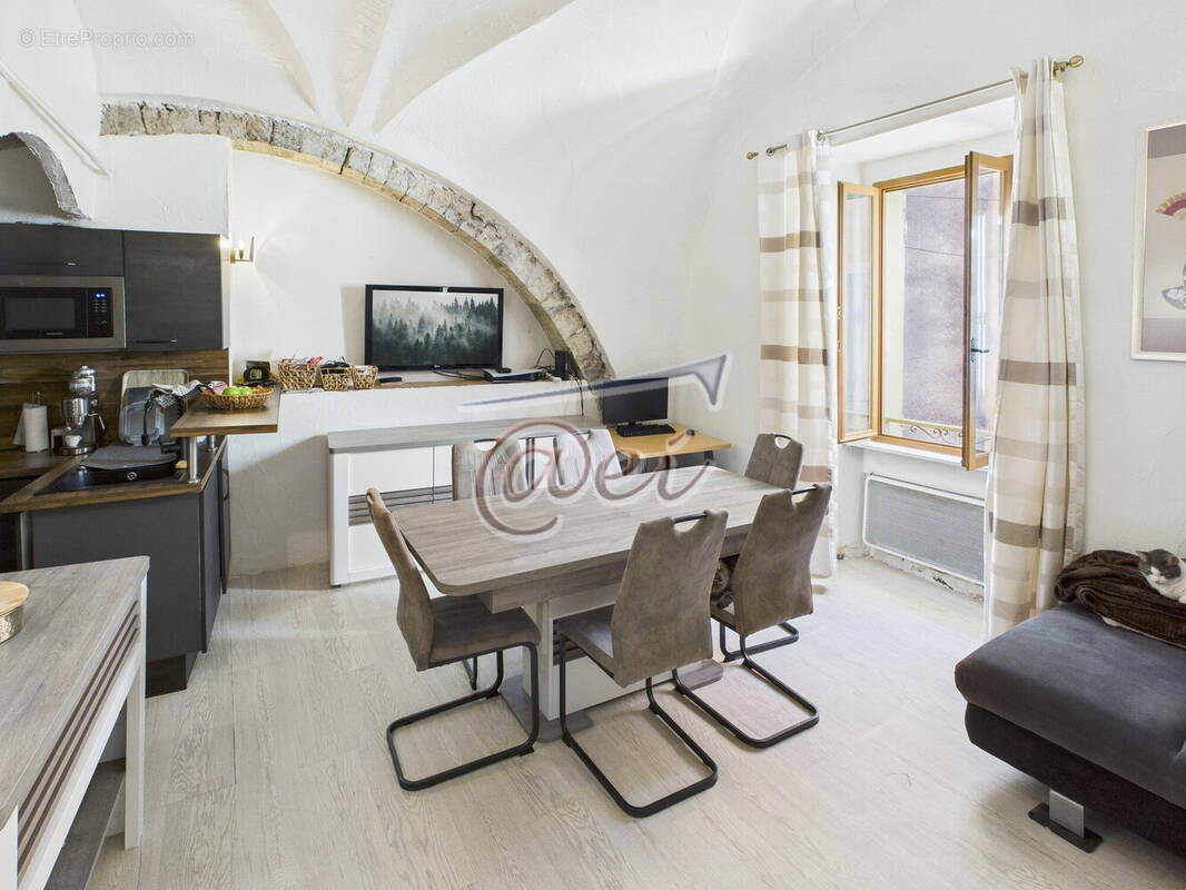 Maison à SAINT-MAXIMIN-LA-SAINTE-BAUME