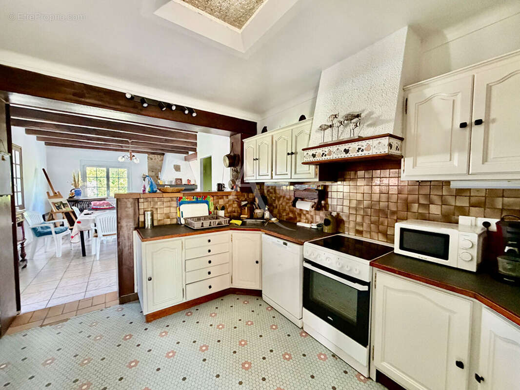 Maison  4 pièce(s) 145 m2 - photo 5