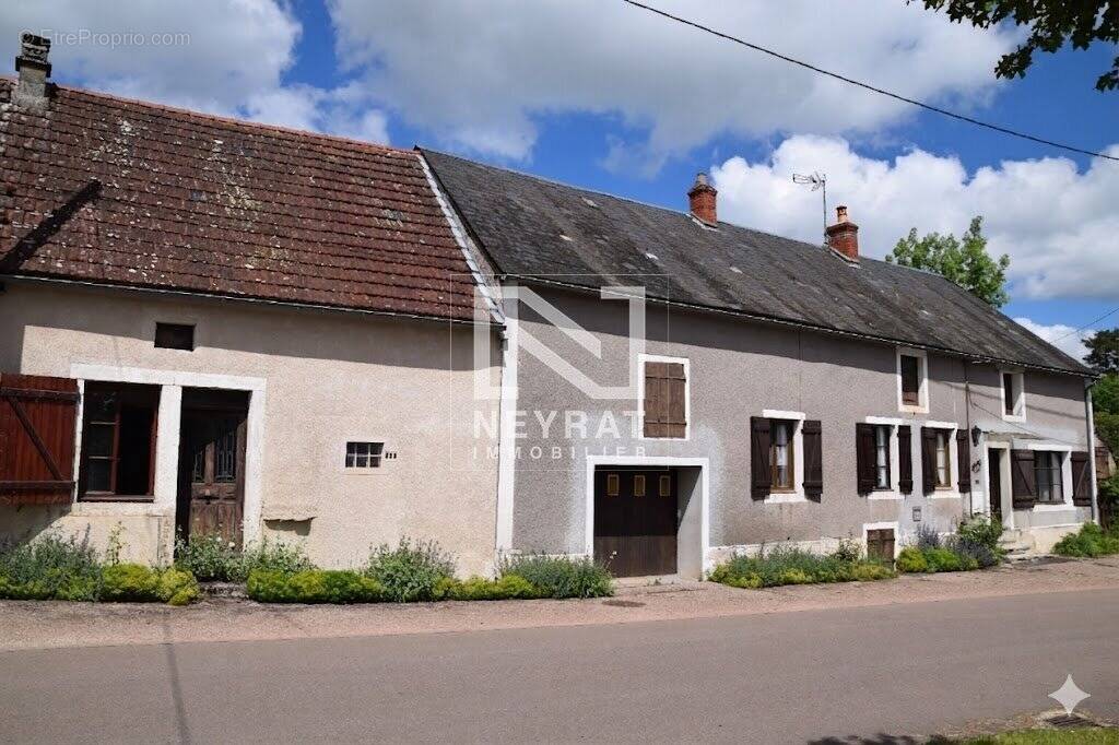 Maison à LIERNAIS