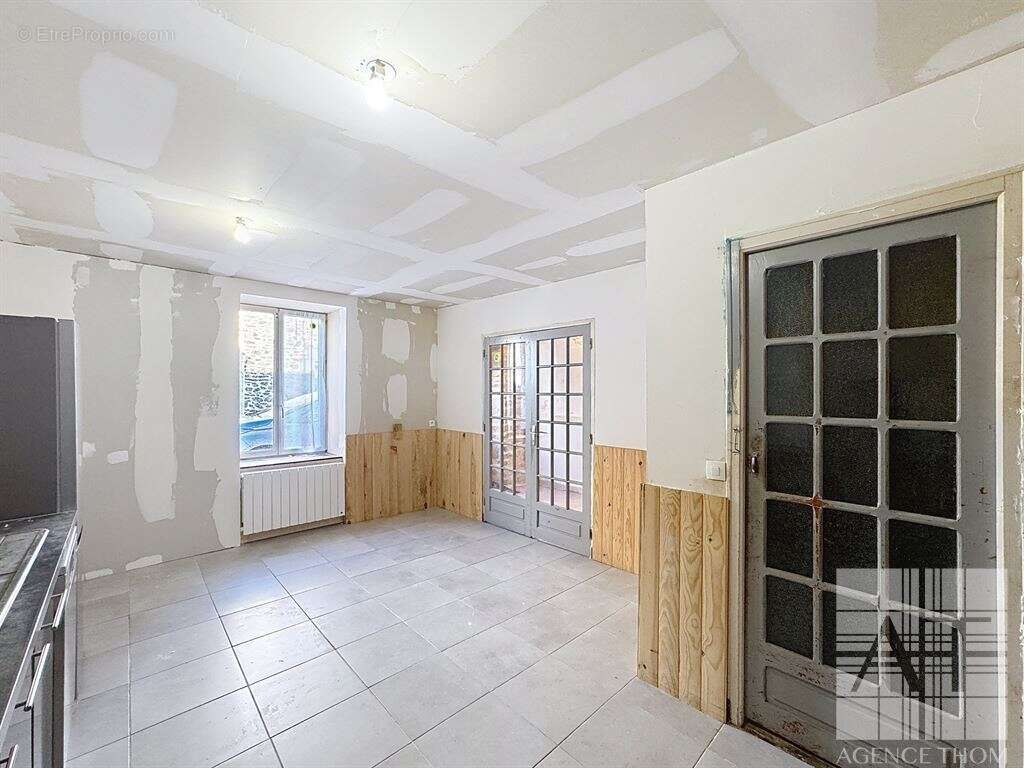 Maison à SAINT-HILAIRE-DU-MAINE