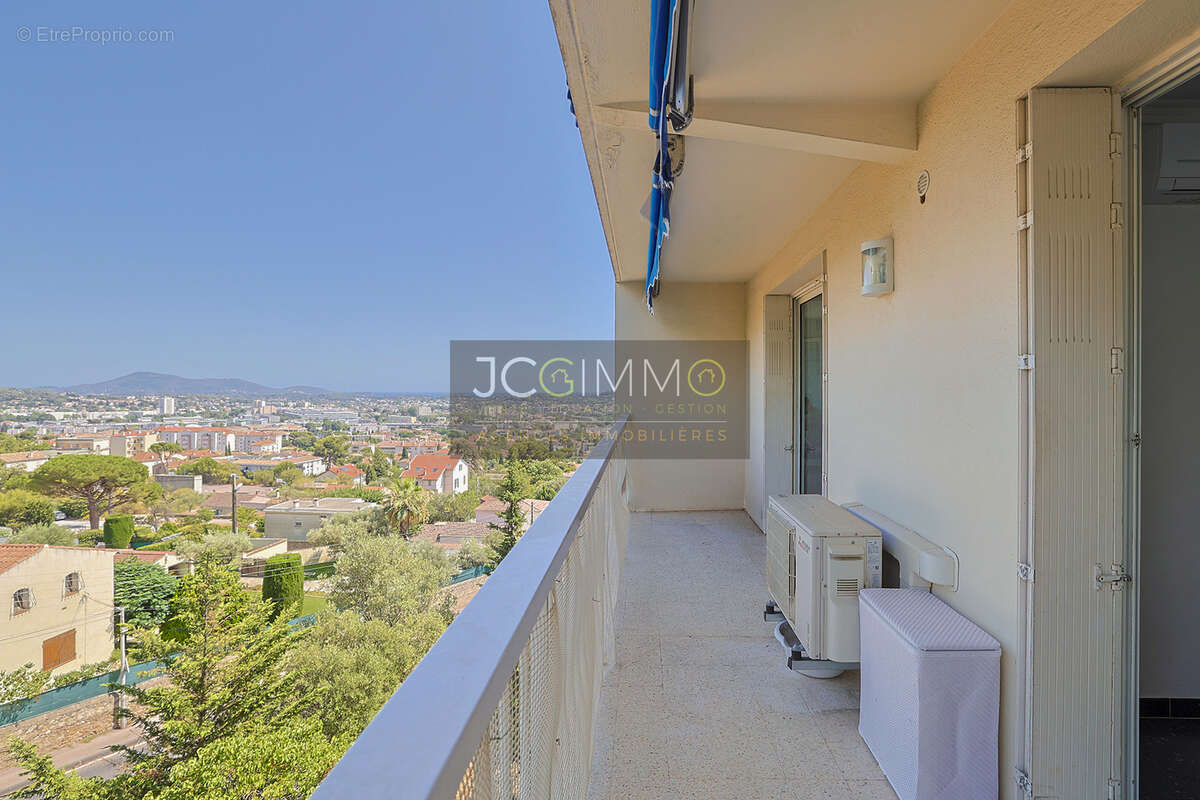 Appartement T4 vue Mer + 2 Balcons + Garage + Cave - photo 2
