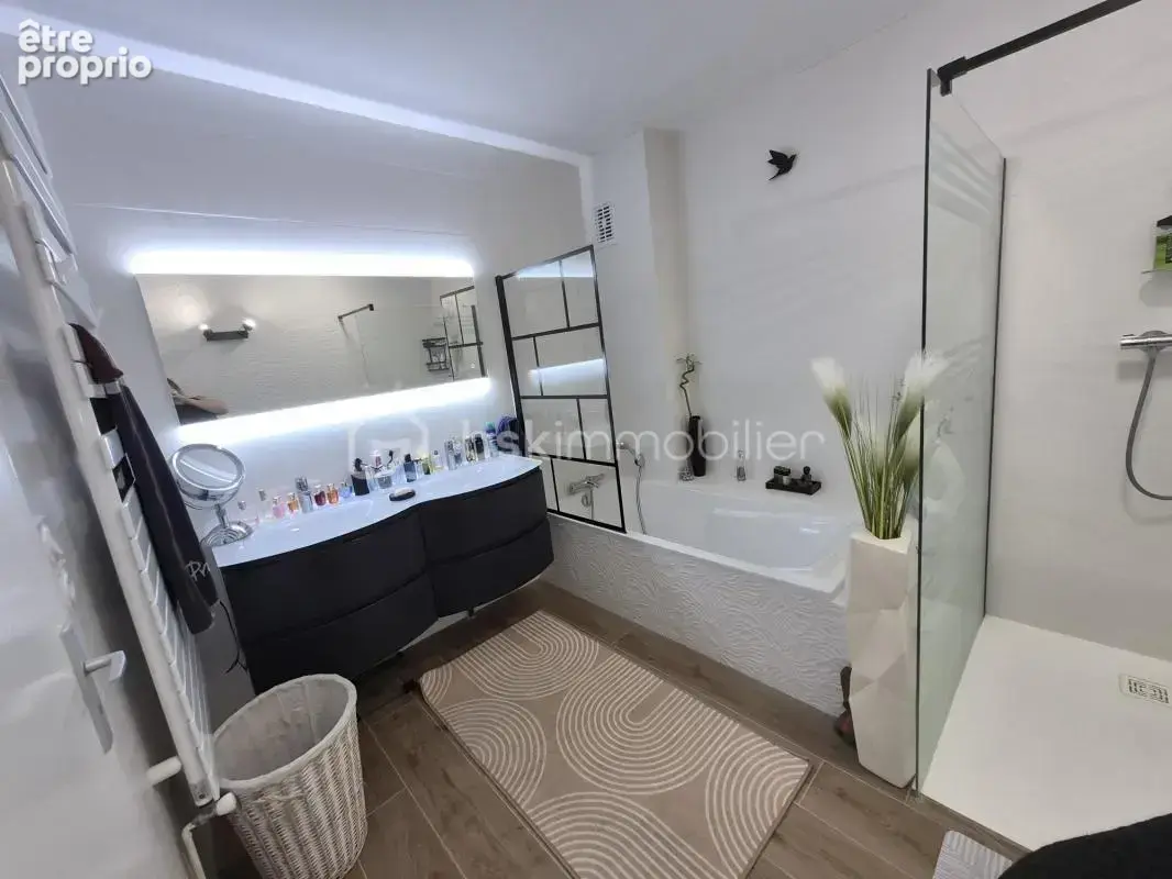  Montigny-lès-Metz – Maison familiale rénovée avec prestations de qualité - photo 11
