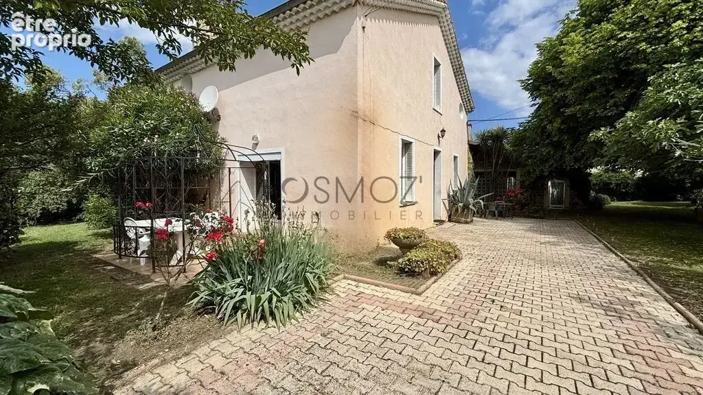 Maison-176m2-6 pièces-1000m² de terrain - photo 2