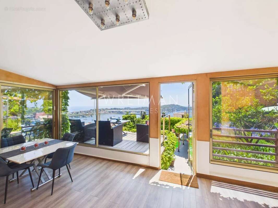 Appartement à VILLEFRANCHE-SUR-MER
