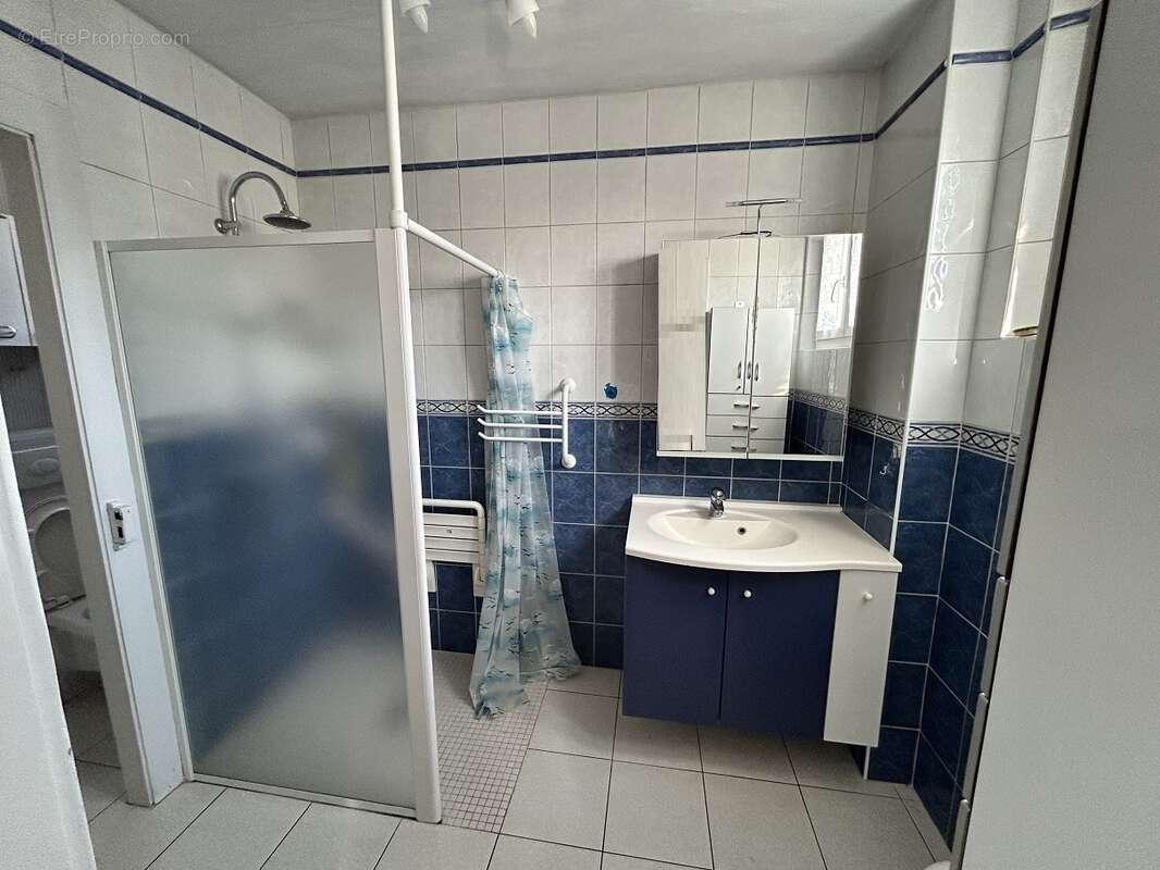 Maison à VIEUX-CHARMONT