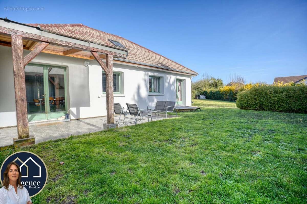 Maison à ECQUEVILLY