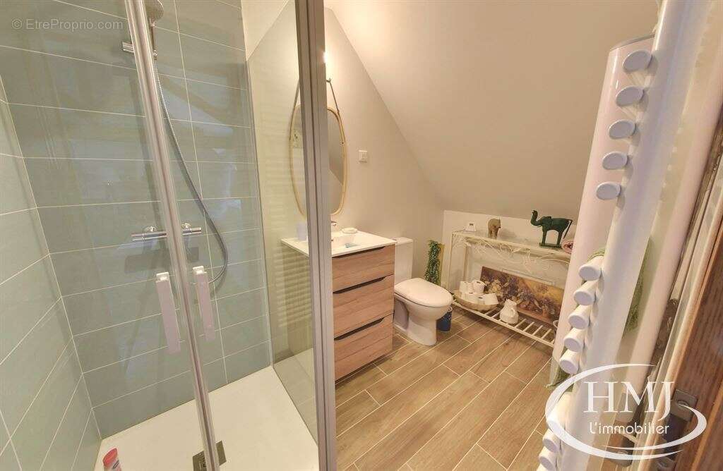 Maison à COURCOURONNES