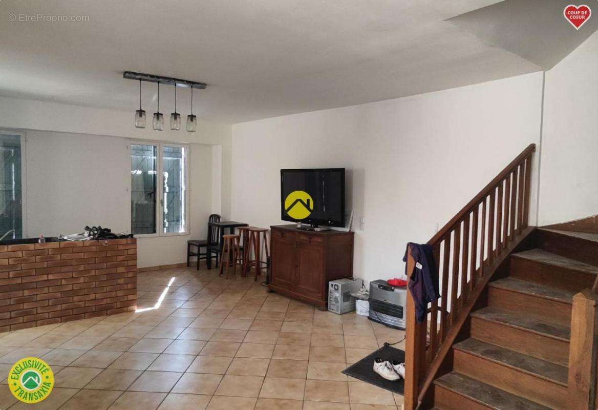 Maison à JOUET-SUR-L'AUBOIS