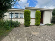 Maison à SAINT-JEAN-DE-BRAYE