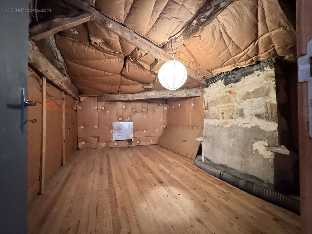 Maison à BARBEZIEUX-SAINT-HILAIRE