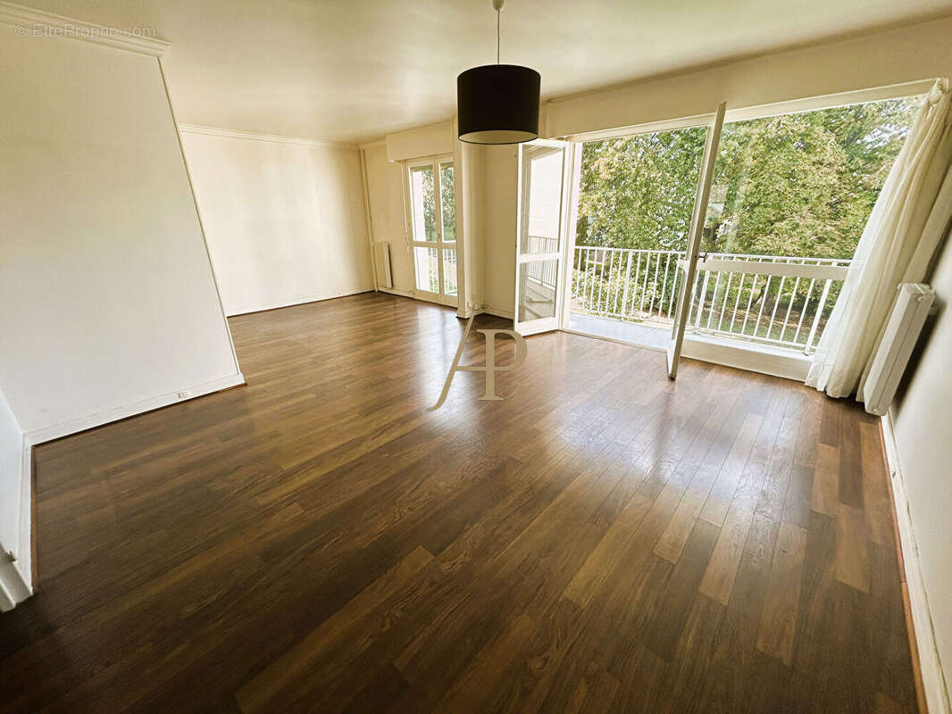 Appartement à CHAMBOURCY