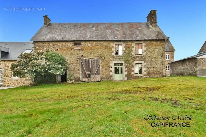 Maison rénovée + ancienne maison + (granges, écurie, étable)  LES PAS-PONTORSON (50) en Baie du Mont Saint Michel - photo 4