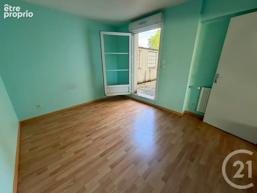 Appartement 3 pièces 76 m² à vendre à Crepy-En-Valois (60800) - photo 8