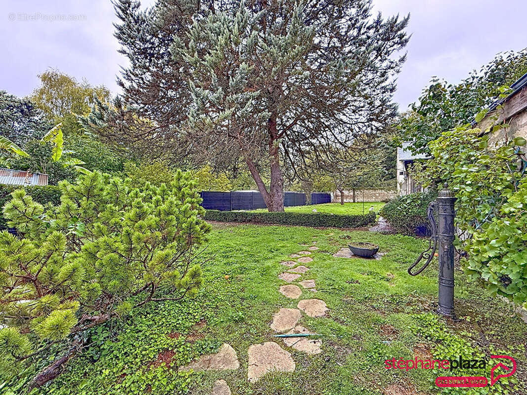 Maison à SAINTE-MAURE-DE-TOURAINE