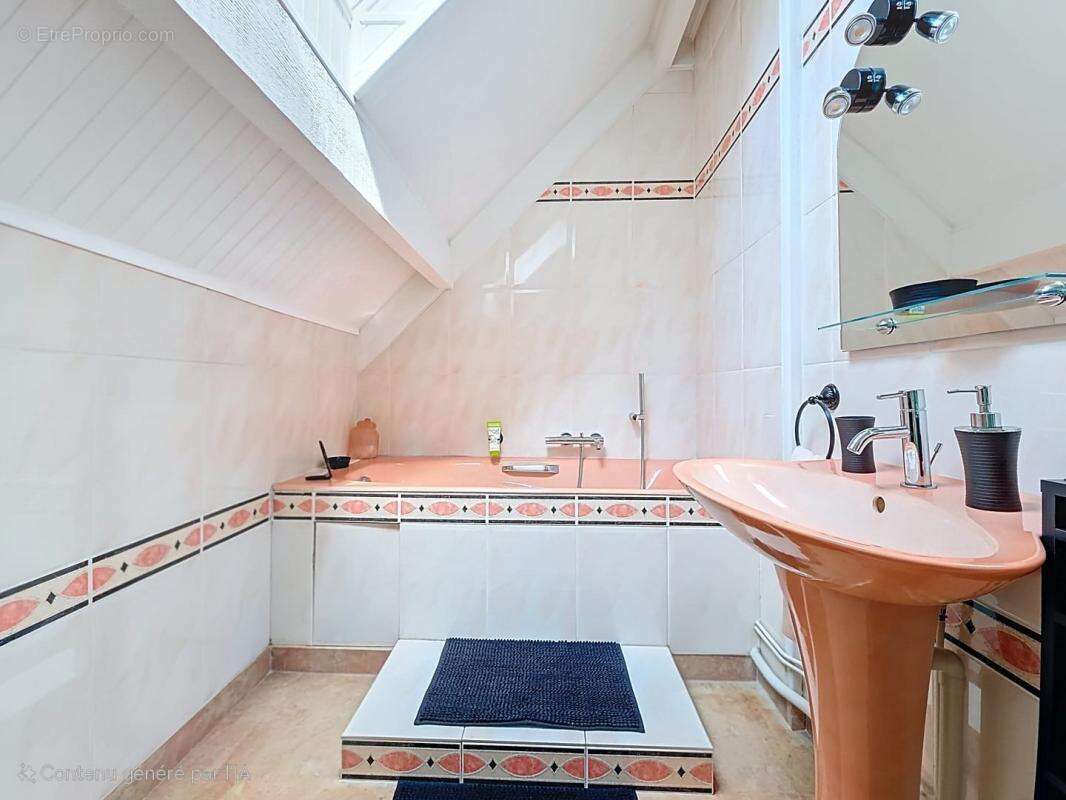 Maison à VILLETTE-DE-VIENNE