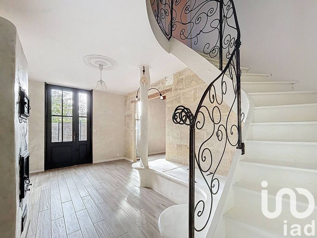 Photo 1 - Maison à MONTPEYROUX