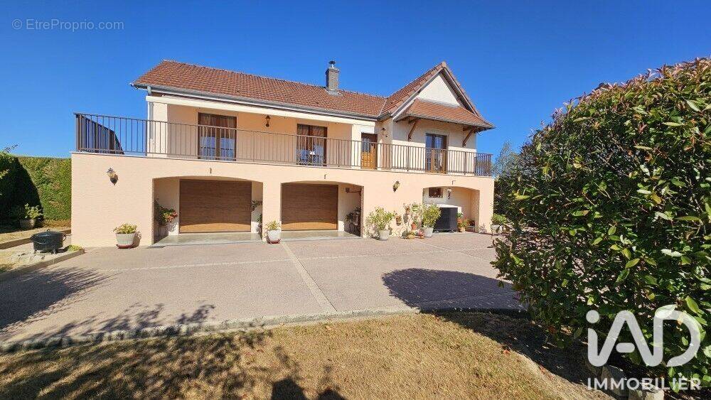 Photo 1 - Maison à CIRY-LE-NOBLE