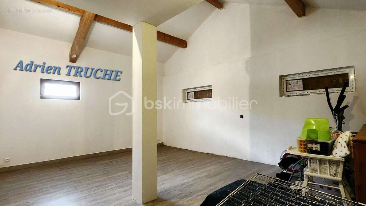 Maison à VETRAZ-MONTHOUX